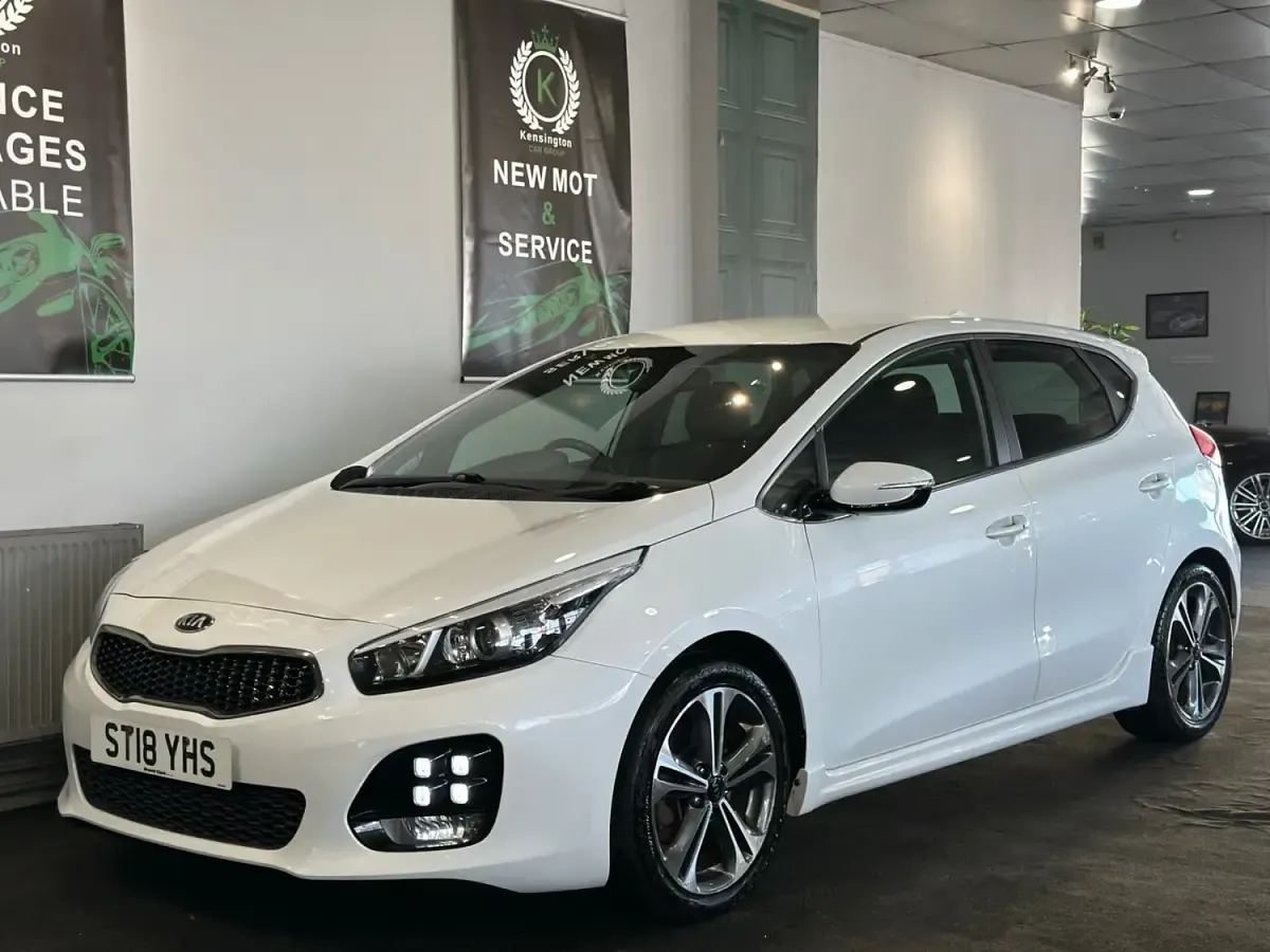 Usado Kia Ceed GT-Line 136 CV (100 kW) 2018 Blanco Utilitario