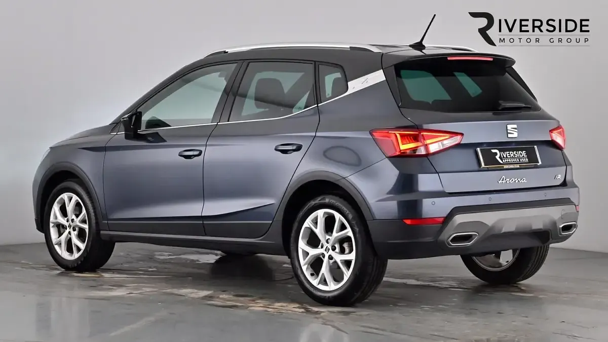 Used Seat Arona FR 115 HP (84 kW) 2024 Grey SUV
