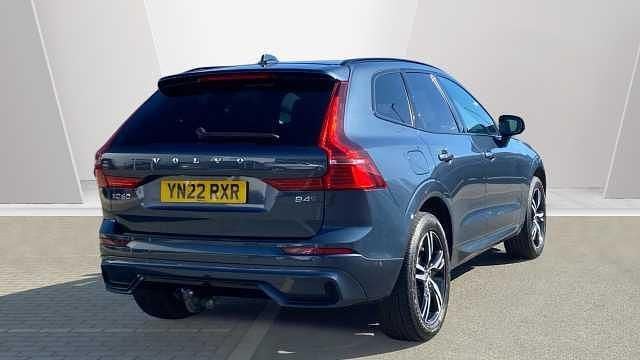Used Volvo XC60 R-Design 194 HP (142 kW) 2022 SUV