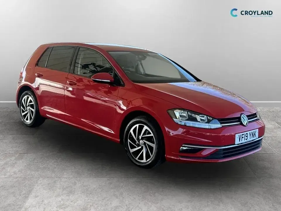 Begagnad VW Golf VII Match 115 HK (84 kW) 2019 Röd Halvkombi