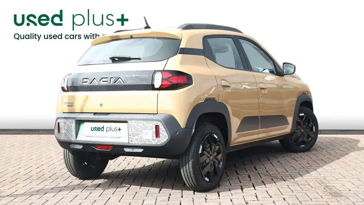 Used Dacia Spring Extreme 47 kW (65 HP) 2025 Beige Hatchback