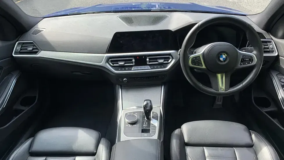 Used BMW 318 M Sport 156 HP (114 kW) 2021 Blue Sedan