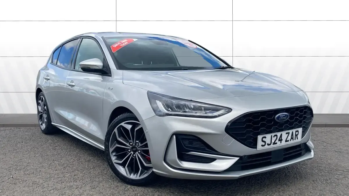 Begagnad Ford Focus ST-Line X 155 HK (114 kW) 2024 Halvkombi