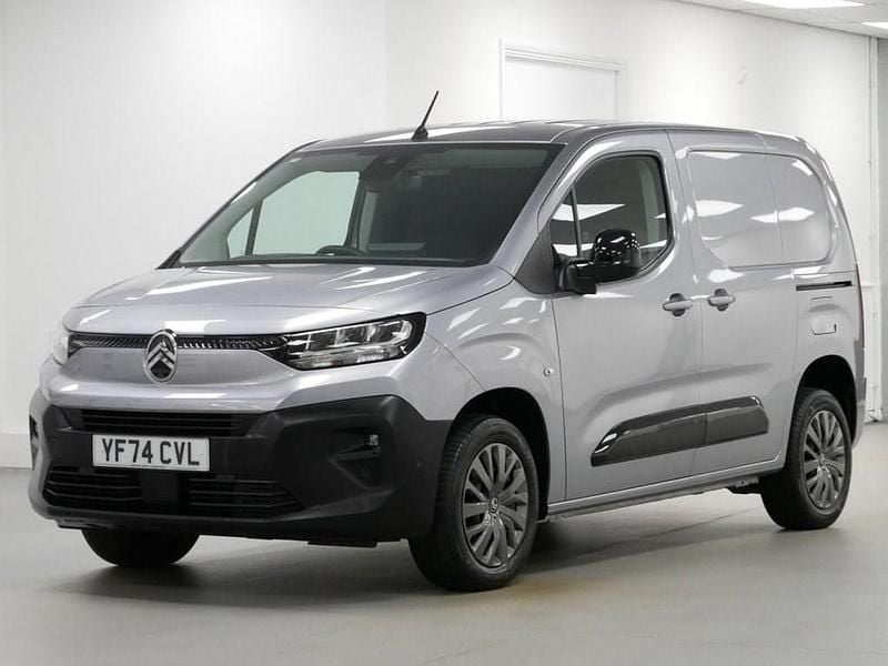 Used Citroën Berlingo 100 HP (73 kW) 2025 Grey MPV