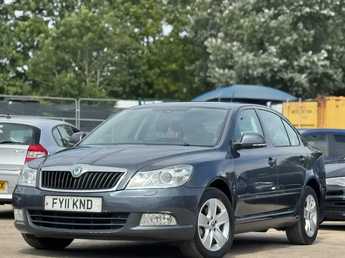 Used Skoda Octavia Elegance 160 HP (117 kW) 2011 Grey Hatchback