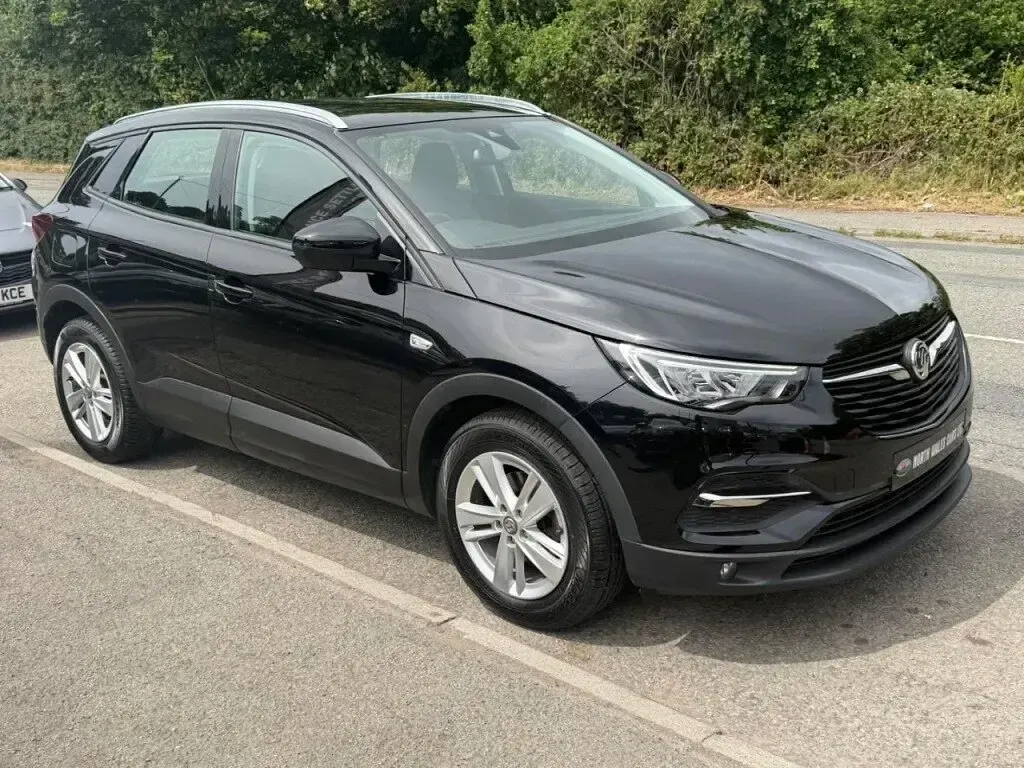 Used Vauxhall Grandland X 130 HP (95 kW) 2019 Black SUV