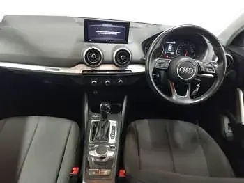 Begagnad Audi Q2 116 HK (85 kW) 2021 Vit SUV