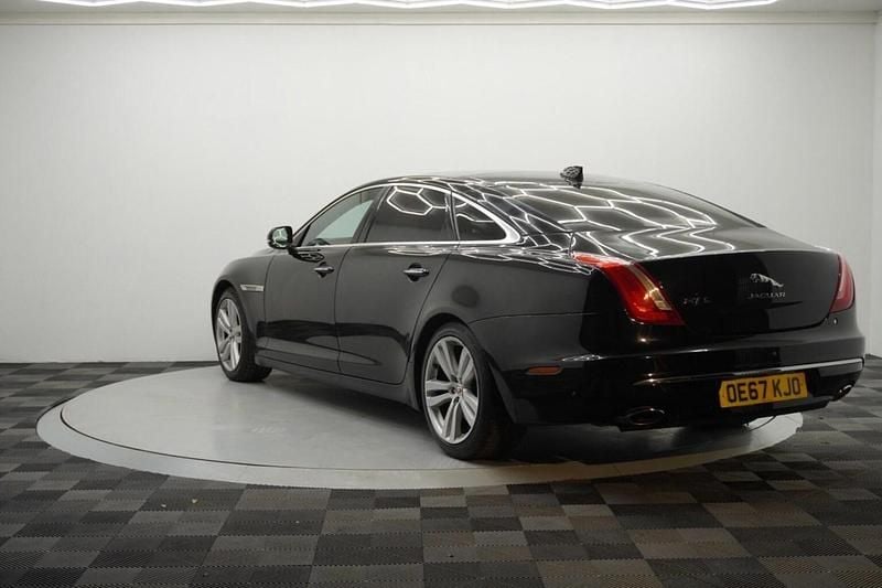 Used Jaguar XJ Premium Luxury 300 HP (220 kW) 2017 Black Sedan