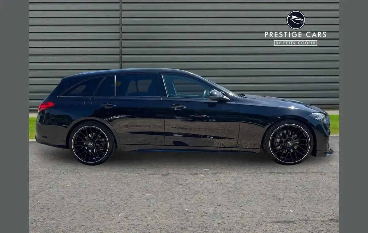 Used Mercedes C300 AMG line 254 HP (186 kW) 2023 Black Estate