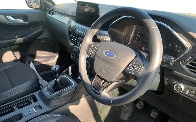 Używany Ford Kuga Active 120 KM (88 kW) 2020 Czarny SUV