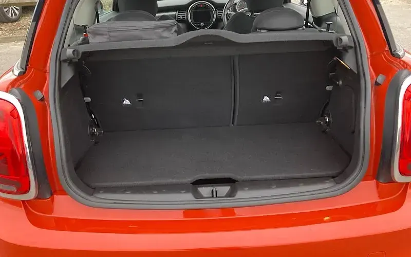 Używany Mini Cooper S Hatch 192 KM (141 kW) 2018 Pomarańczowy Hatchback
