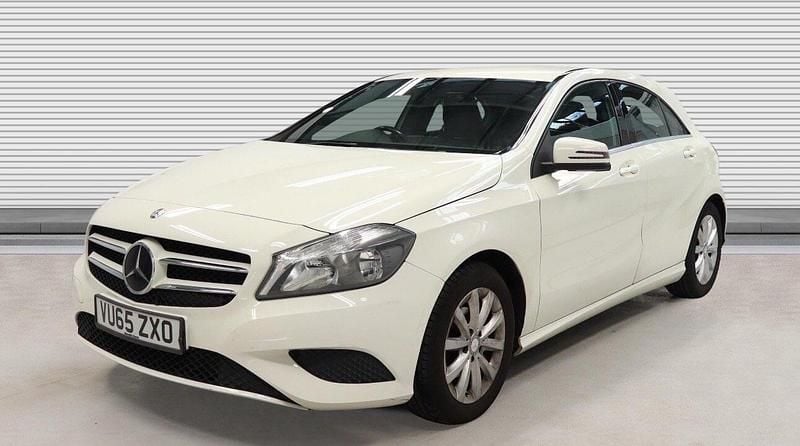 White Used 2015 Mercedes A180 SE Hatchback | £6,490 (Fair price) - Image 1/4