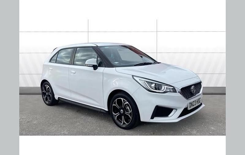 Used MG MG3 Exclusive 106 HP (77 kW) 2023 White Hatchback