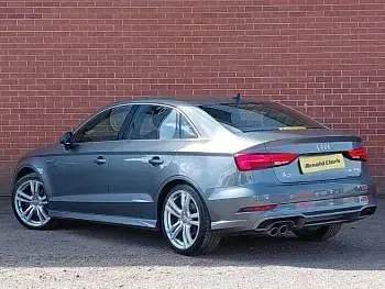 Usado Audi A3 S-Line 150 CV (110 kW) 2019 Gris Berlina