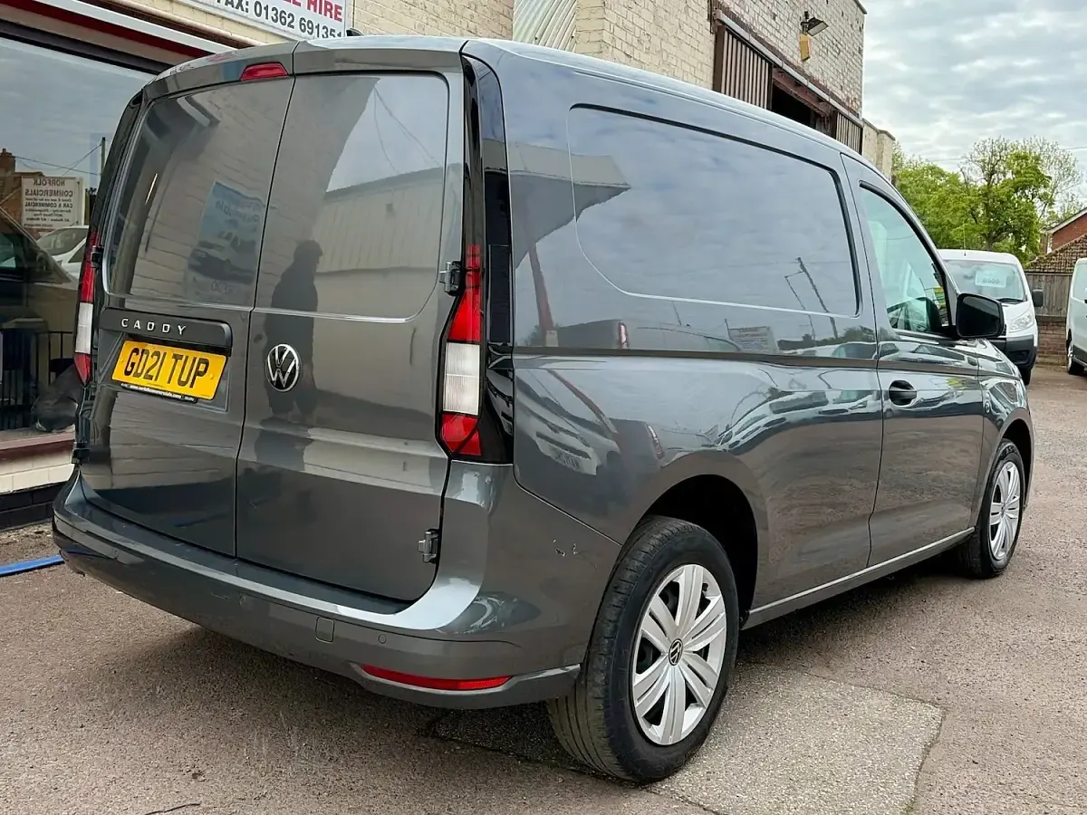Used VW Caddy 102 HP (75 kW) 2021 Grey MPV