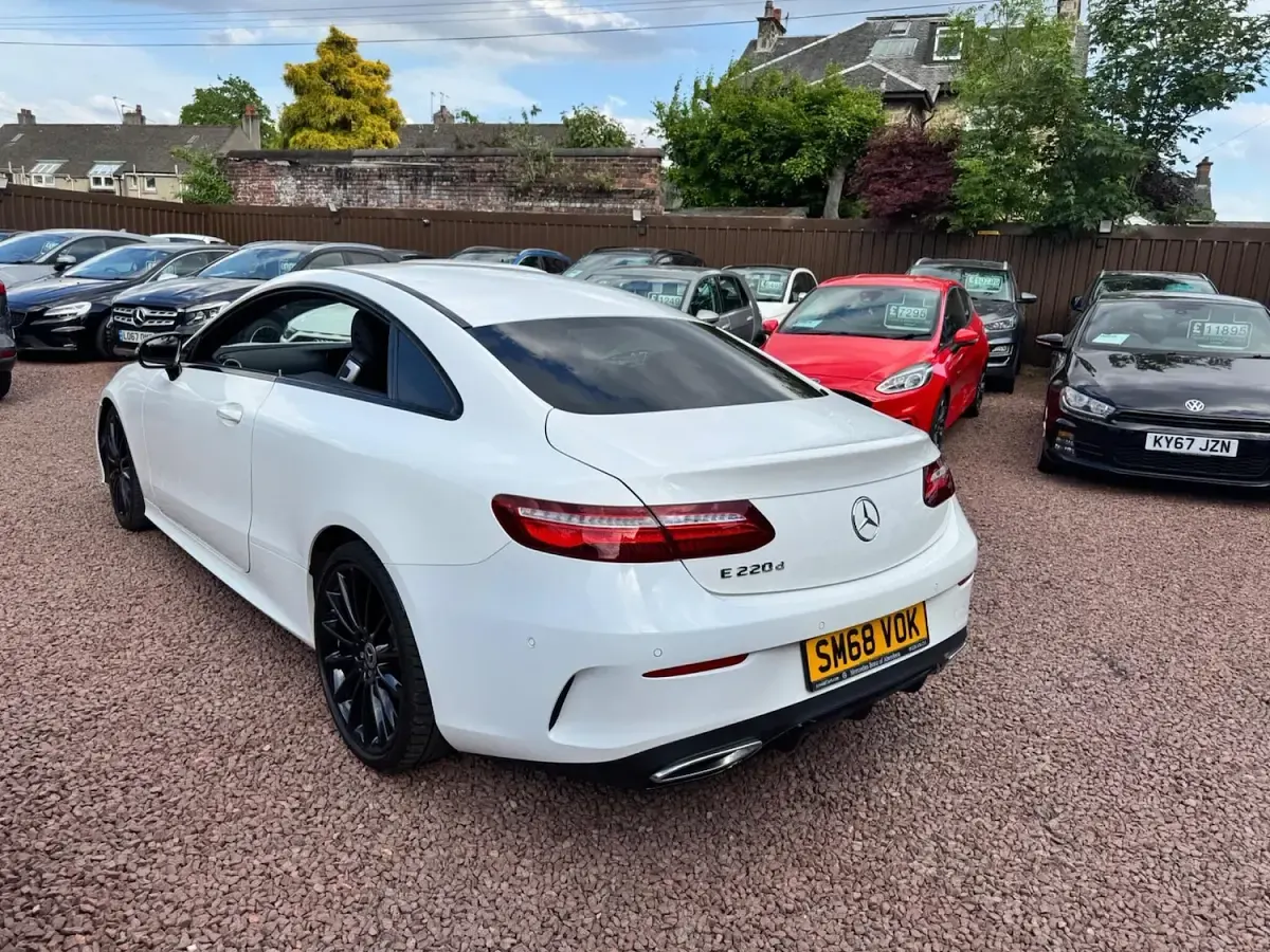 Used Mercedes E220 AMG line 194 HP (142 kW) 2018 White Coupe