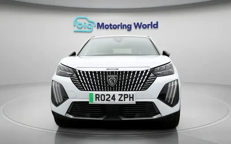 Used Peugeot e-2008 GTi 100 kW (136 HP) 2024 SUV