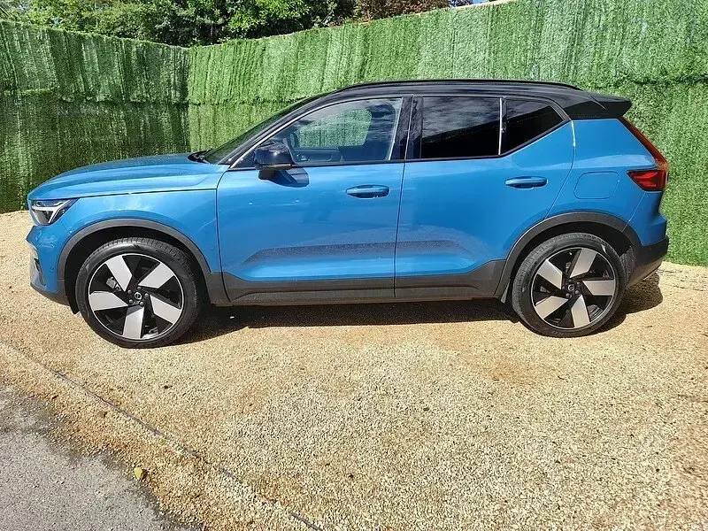 Used Volvo XC40 Ultimate 175 kW (238 HP) 2023 Blue SUV