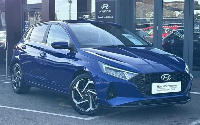Used Hyundai i20 Premium 101 HP (74 kW) 2023 Hatchback