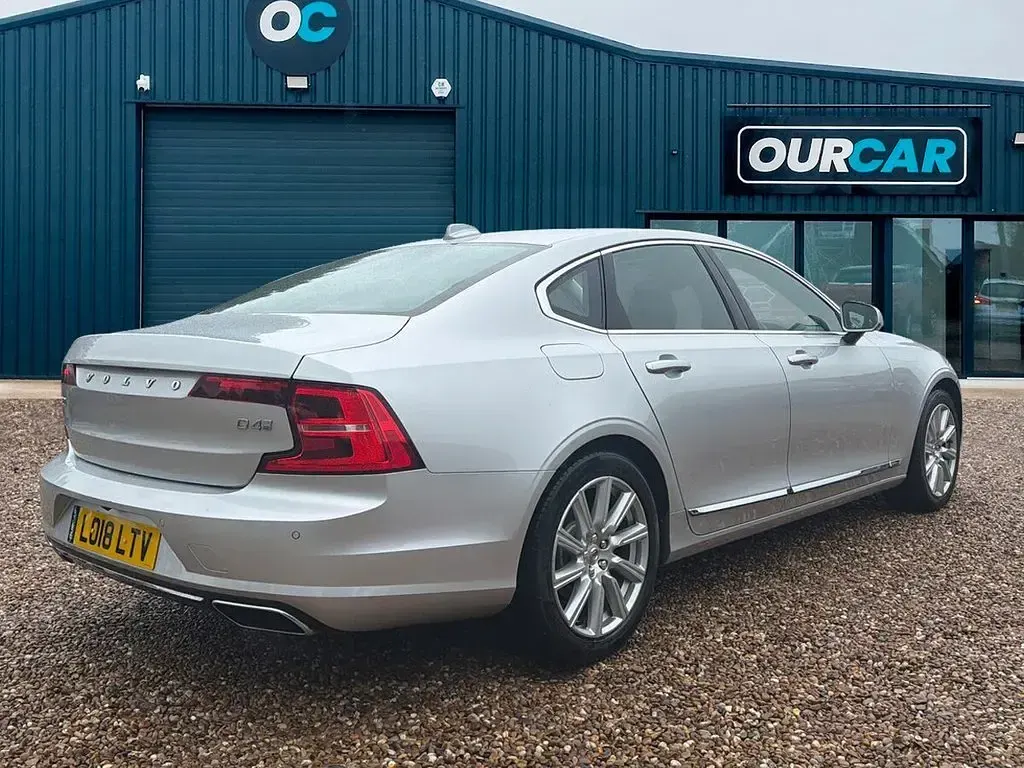 Used Volvo S90 Inscription 190 HP (139 kW) 2018 Silver Sedan