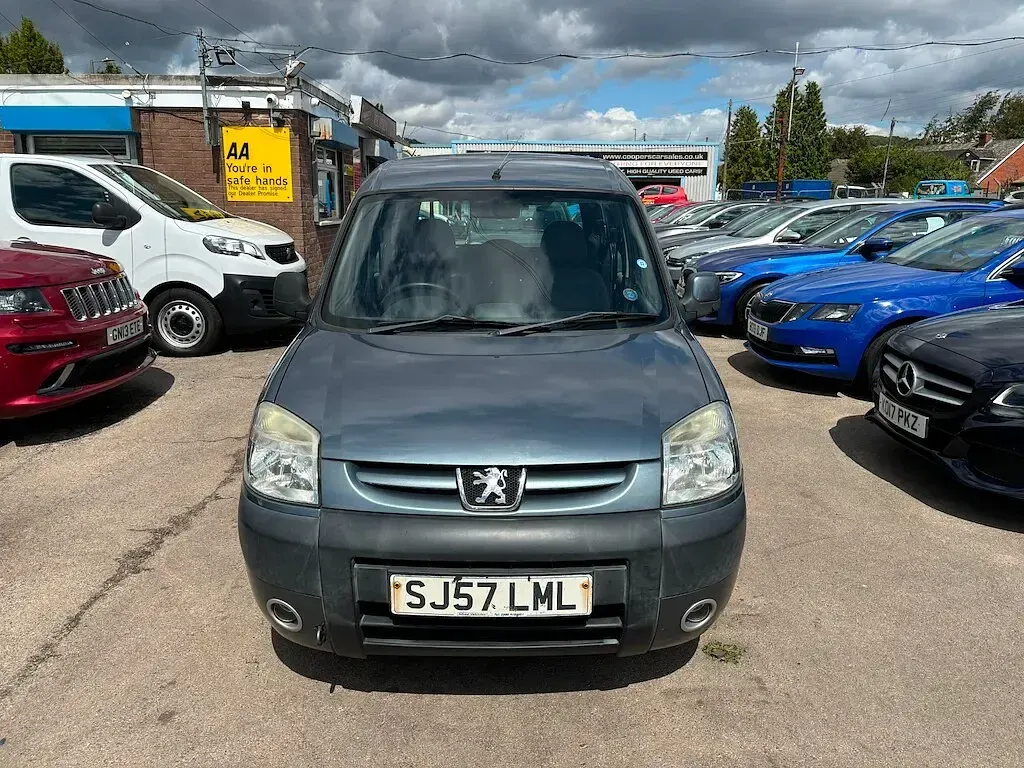 Used Peugeot Partner 75 HP (55 kW) 2007 Grey MPV