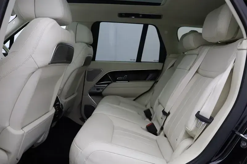 Gebraucht Land Rover Range Rover Autobiography 400 PS (294 kW) 2022 Schwarz SUV
