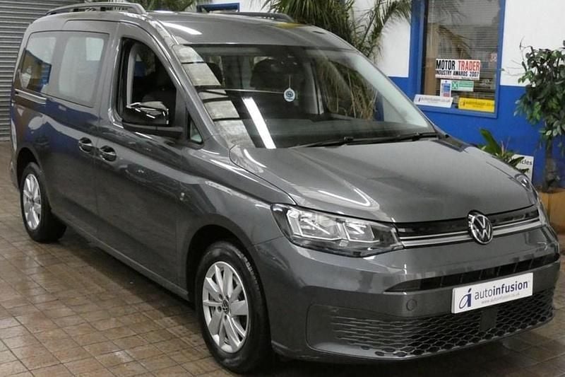 Used VW Caddy Maxi Life 122 HP (89 kW) 2023 Grey MPV