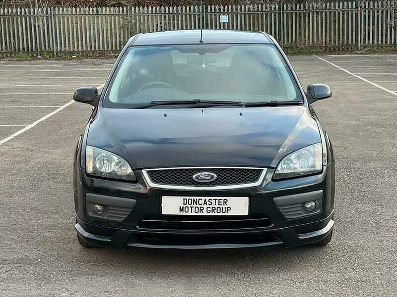 Used Ford Focus Zetec 115 HP (84 kW) 2007 Black Hatchback