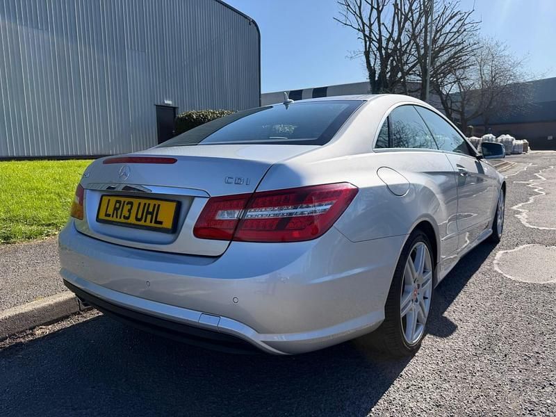 Begagnad Mercedes E250 2013 Silver Sportkupé