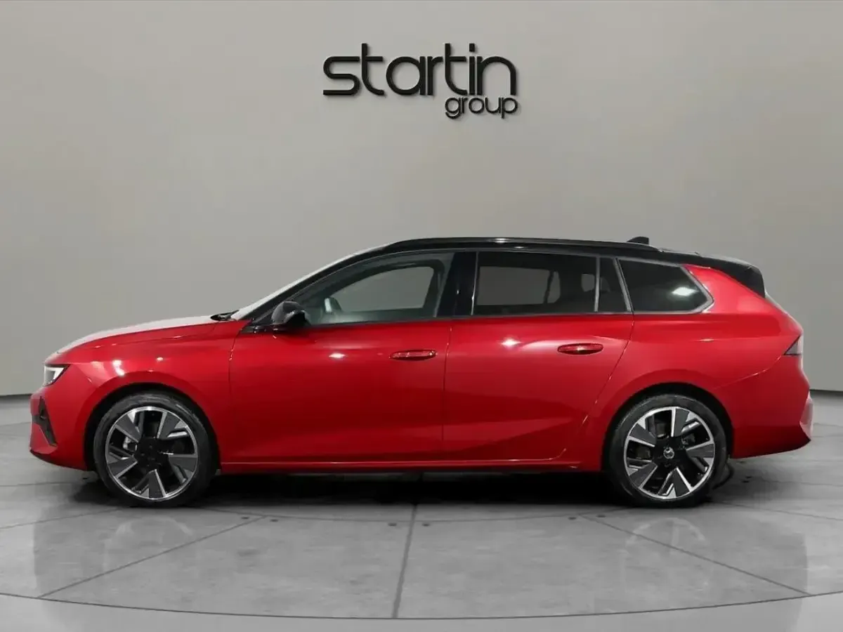 Used Vauxhall Astra Ultimate 113 kW (154 HP) 2024 Red Estate