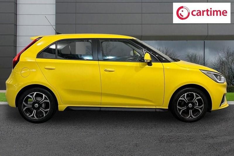 Used MG MG3 Exclusive 106 HP (77 kW) 2022 Yellow Hatchback