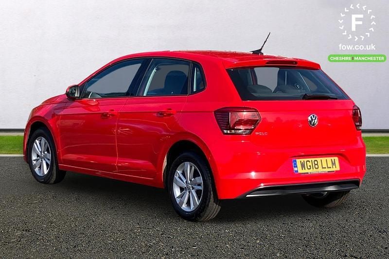 Used VW Polo SE 95 HP (69 kW) 2018 Red Hatchback