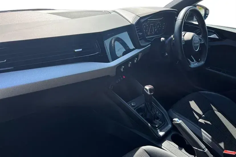 Used Audi A1 Black Edition 150 HP (110 kW) 2021 White SUV