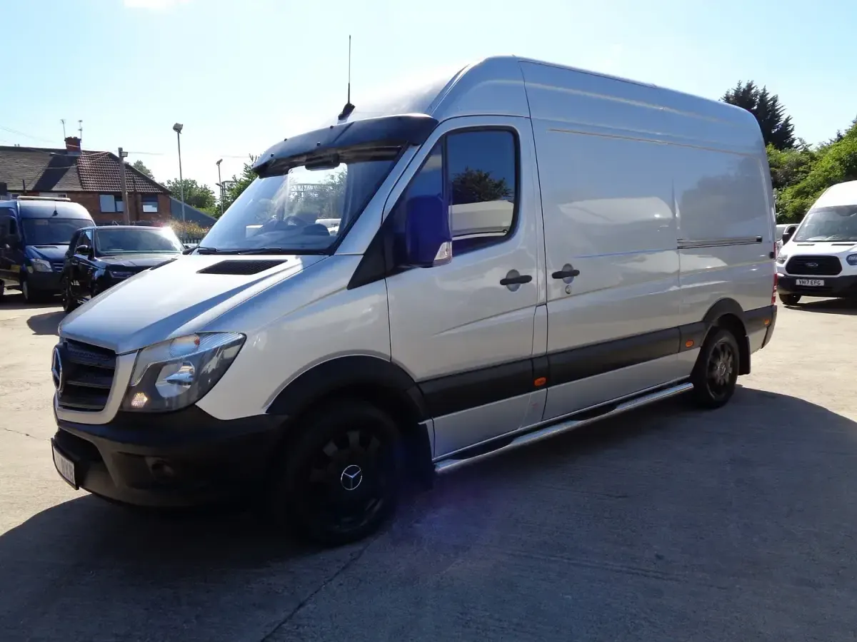 Used Mercedes Sprinter 140 HP (102 kW) 2017 Silver Van