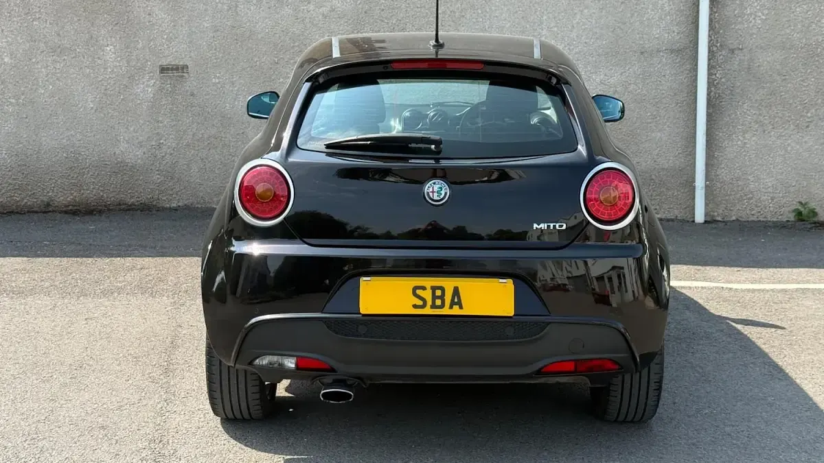 Used Alfa Romeo MiTo Super 105 HP (77 kW) 2018 Black Hatchback