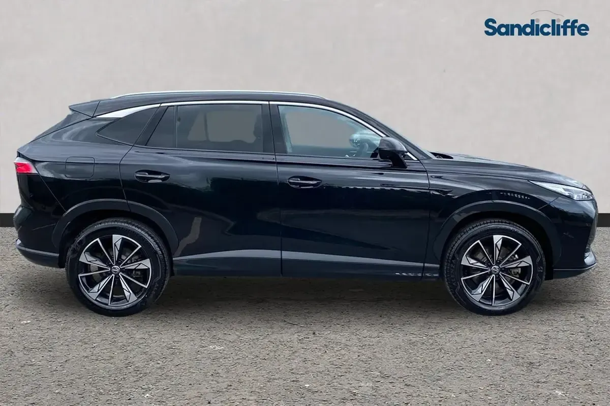 Usado MG HS Trophy 224 CV (164 kW) 2024 Negro SUV