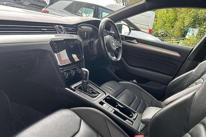 Image 2/4