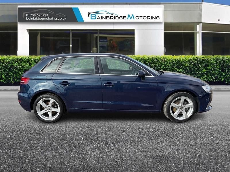 Used Audi A3 Sportback Sport 2016 Blue Hatchback