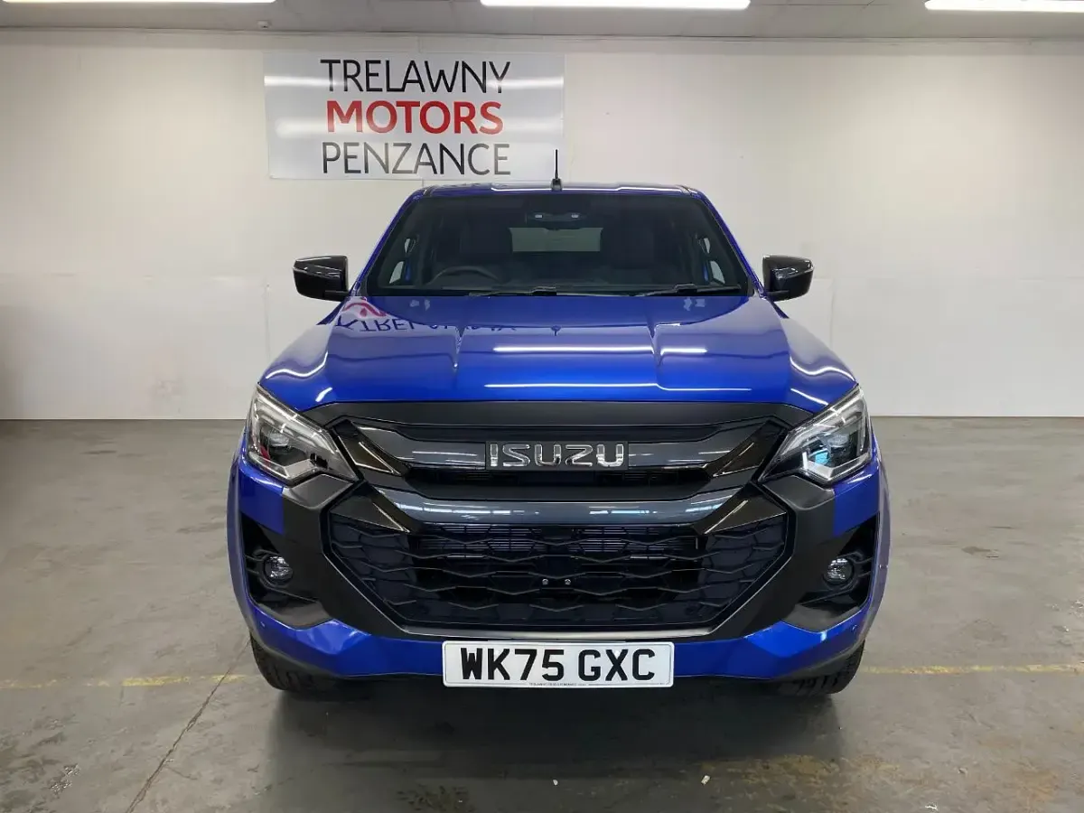 New Isuzu D-Max 2025 Blue Pickup