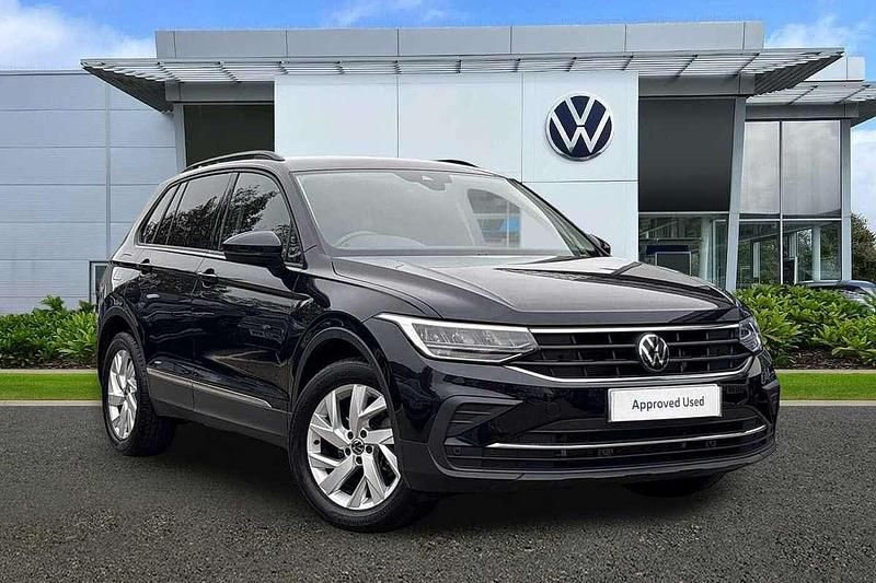 Black Used 2024 VW Tiguan Life SUV | £23,991 (Fair price) - Image 1/4