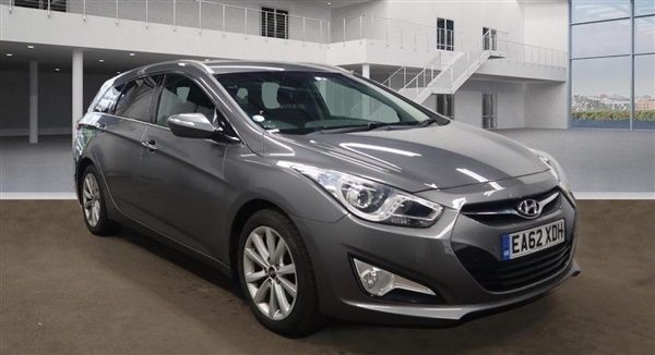 Silver Used 2012 Hyundai i40 Style Estate | £5,499 (Fair price) - Image 1/1