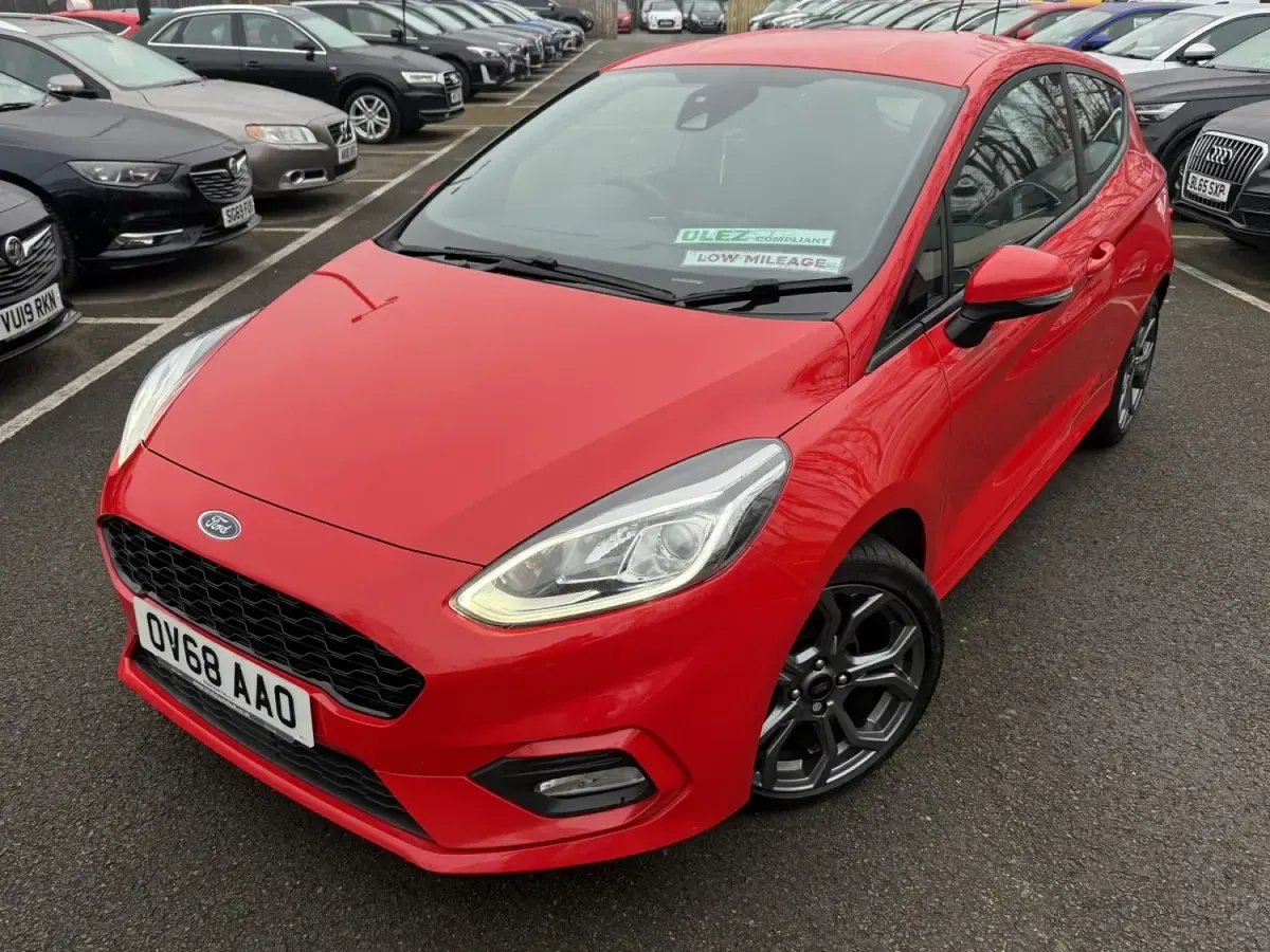 Usado Ford Fiesta ST-Line 2018 Rojo Utilitario