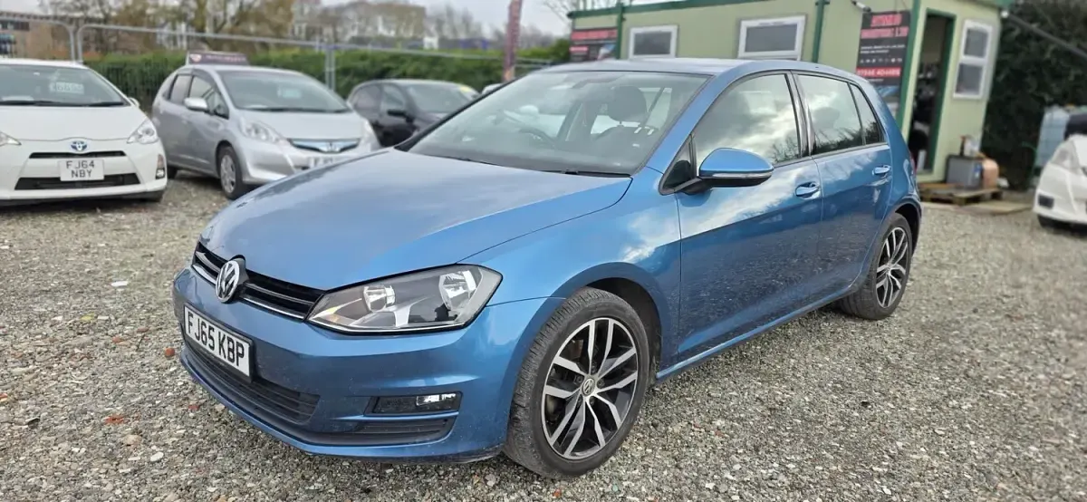 Used VW Golf VII 2015 Blue Hatchback