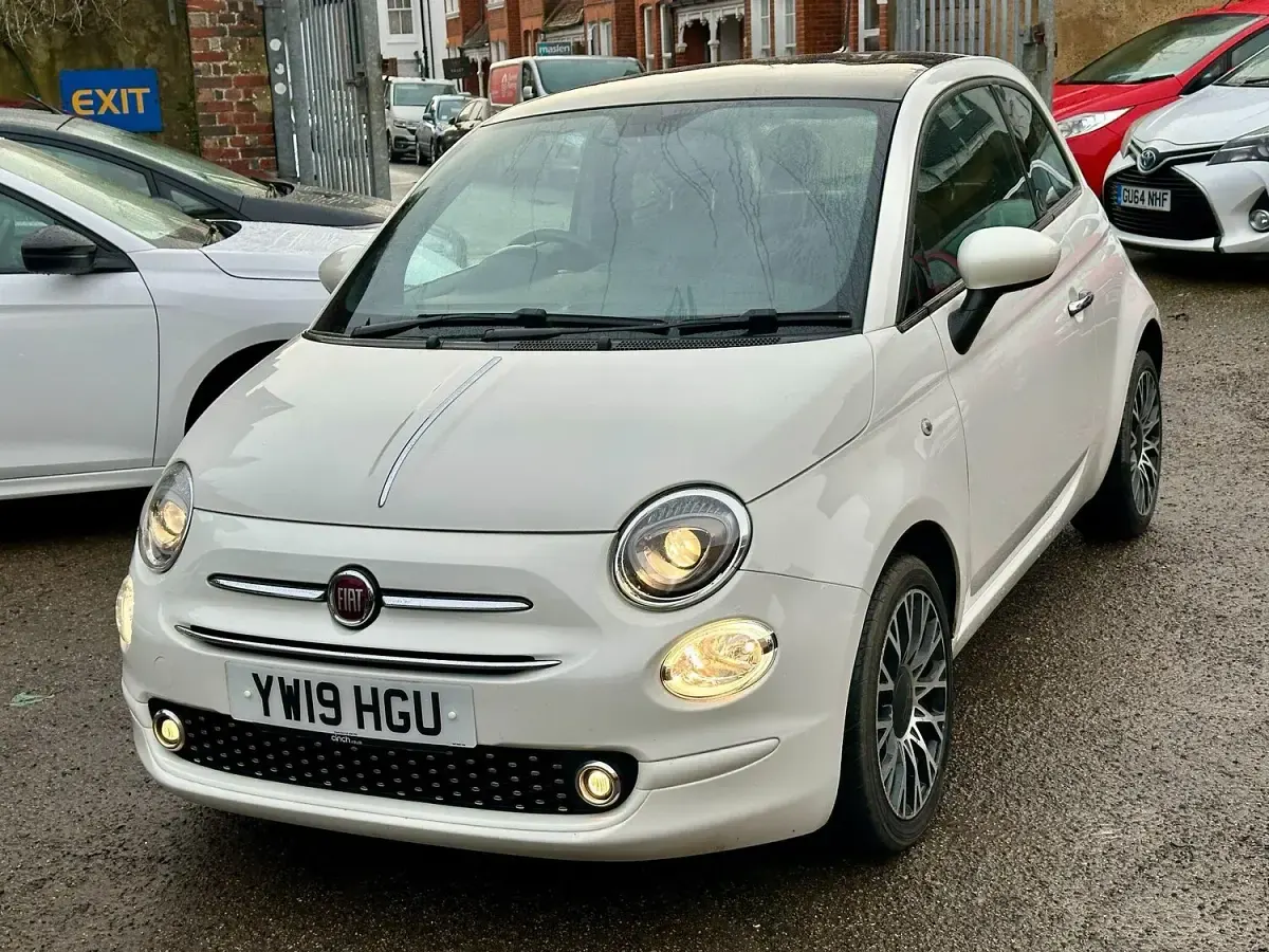 Used Fiat 500 Anniversary 69 HP (50 kW) 2019 White Hatchback