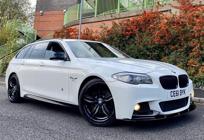 White Used 2011 BMW 520 M Sport Estate | £5,395 (A bit pricey) - Image 1/4