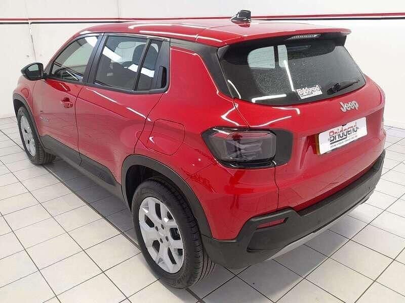 Used Jeep Avenger Altitude 100 HP (73 kW) 2023 Red SUV