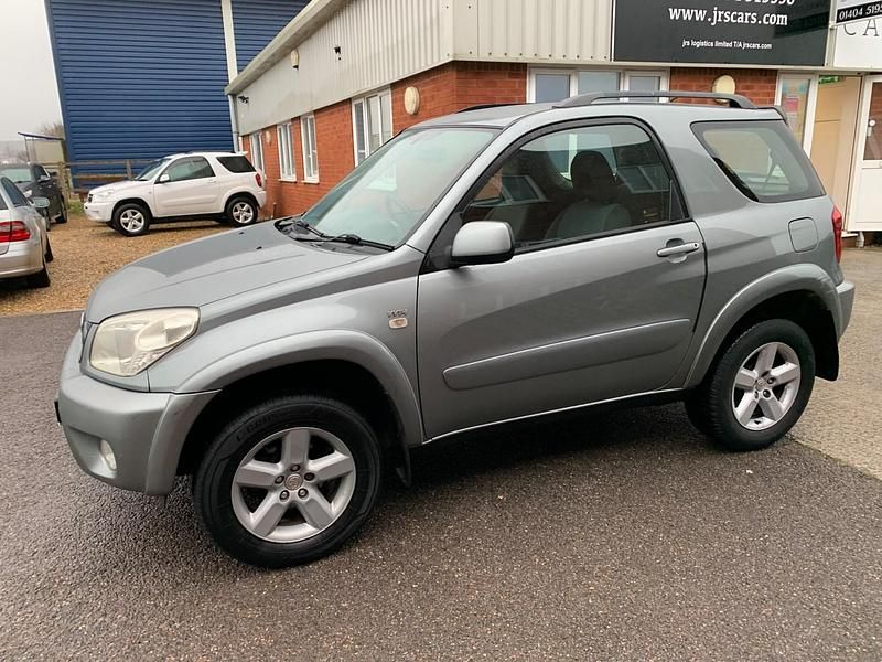 Used Toyota RAV4 147 HP (108 kW) 2004 Green SUV