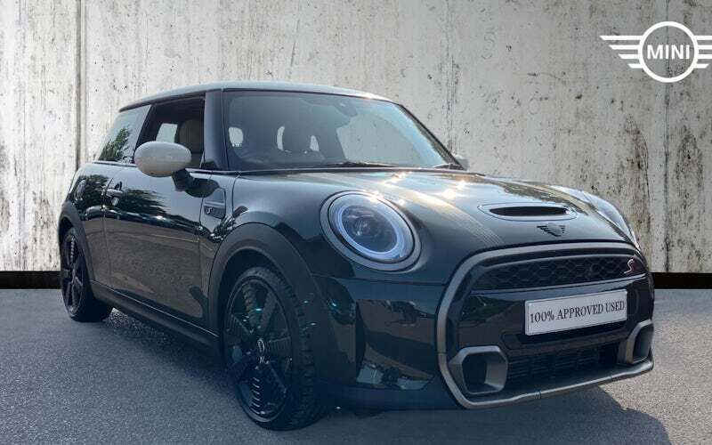 Green Used 2022 Mini Cooper S Hatch Hatchback | £23,771 (A bit pricey) - Image 1/4