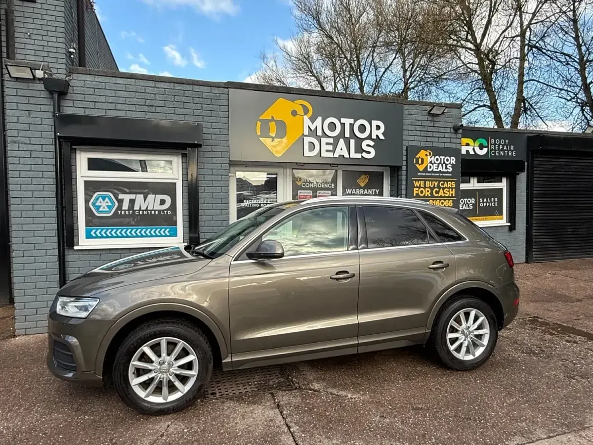 Usado Audi Q3 Comfort 2015 Castanho SUV