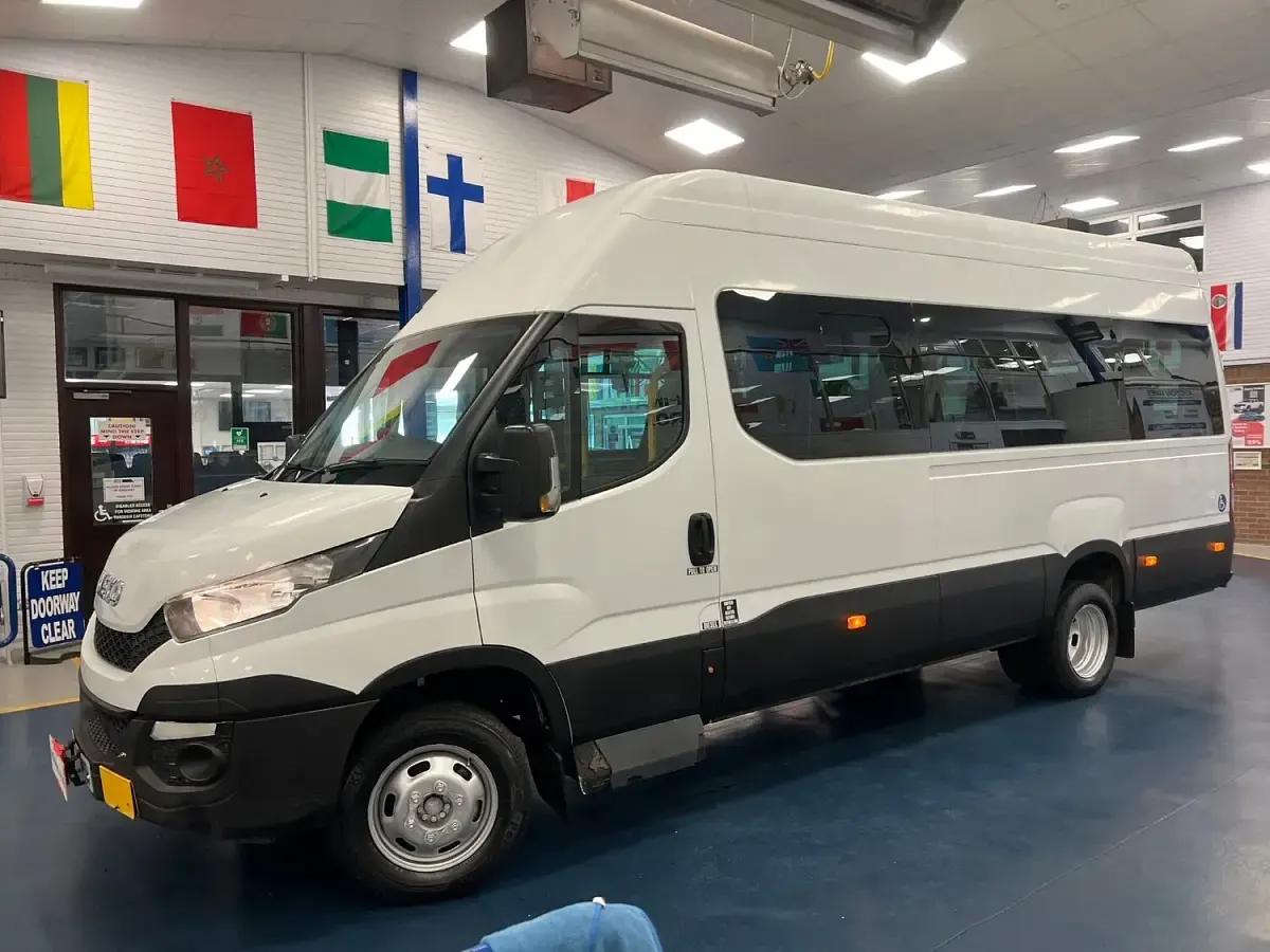 Used Iveco Daily 148 HP (108 kW) 2016 White